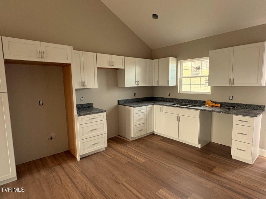 Photo #7: 1720 Pendleton Street