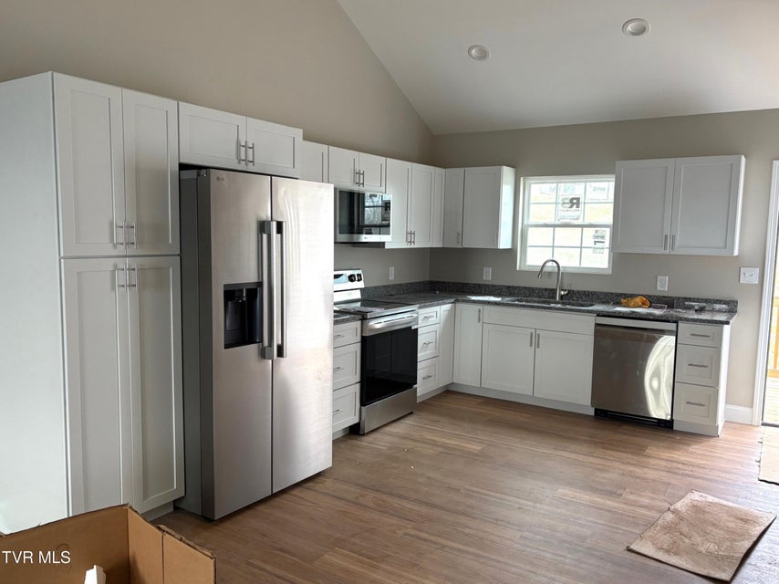 Photo #5: 1720 Pendleton Street