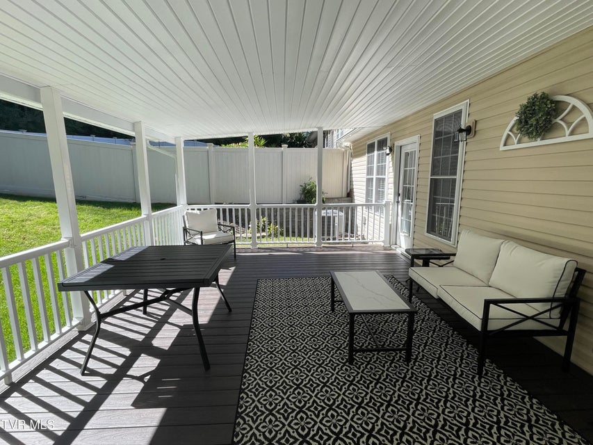 Photo #17: 251 Cresswood Drive