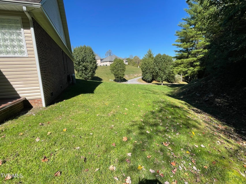 Photo #19: 251 Cresswood Drive