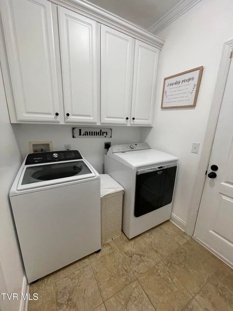 Photo #23: 251 Cresswood Drive