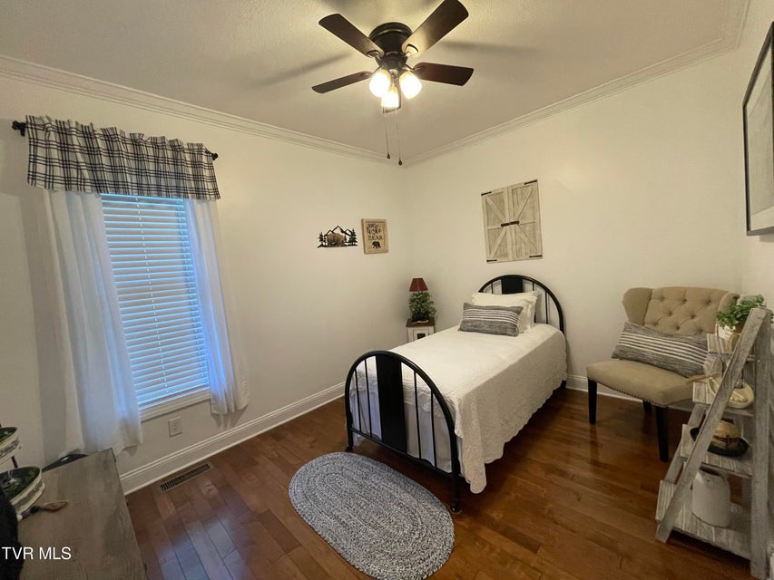 Photo #27: 251 Cresswood Drive