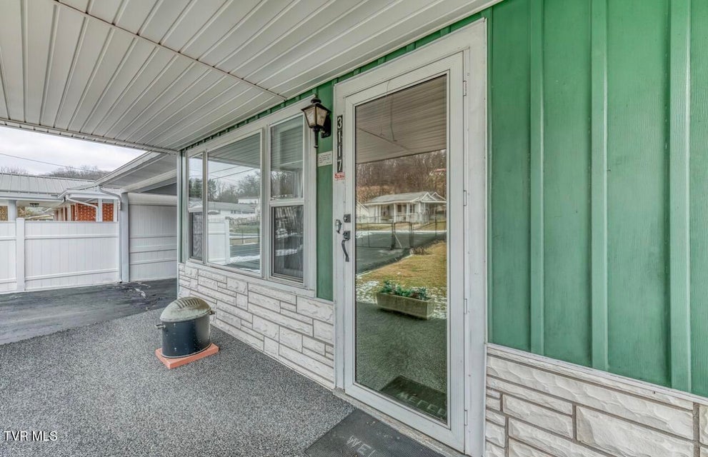 Photo #4: 3117 Blackburn Avenue