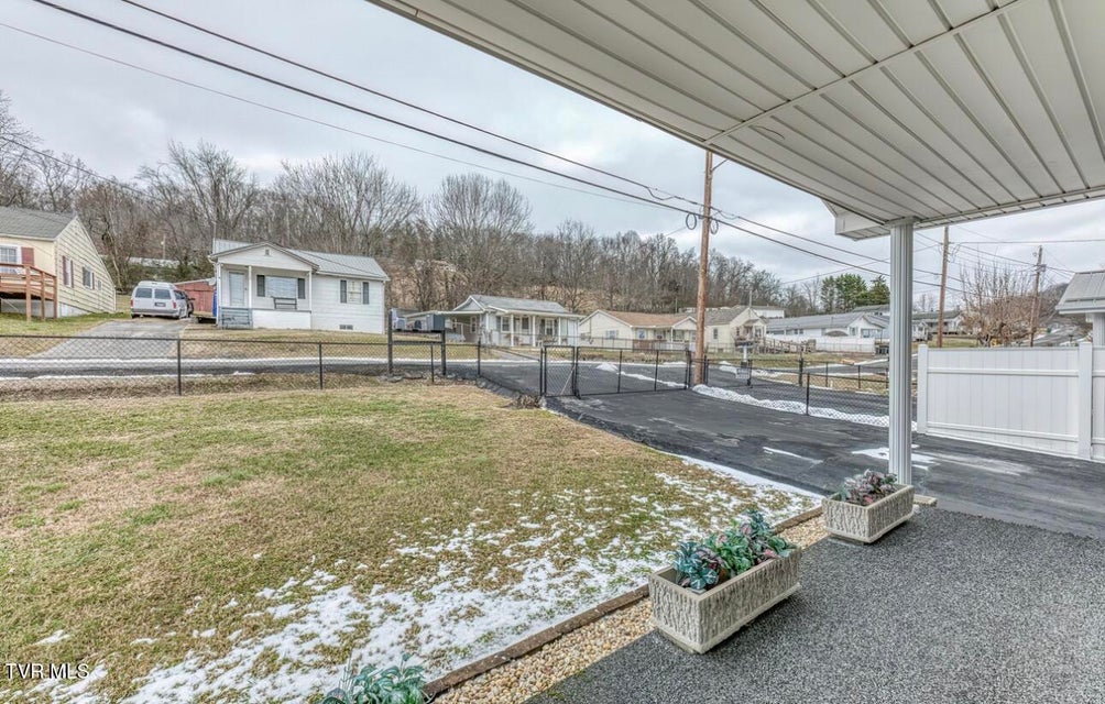 Photo #5: 3117 Blackburn Avenue