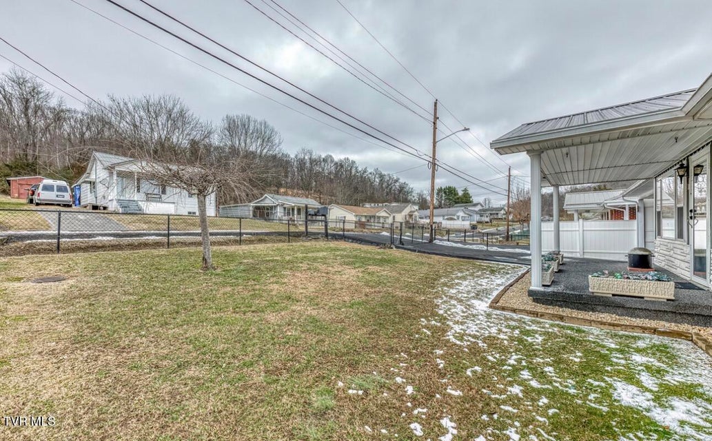 Photo #33: 3117 Blackburn Avenue