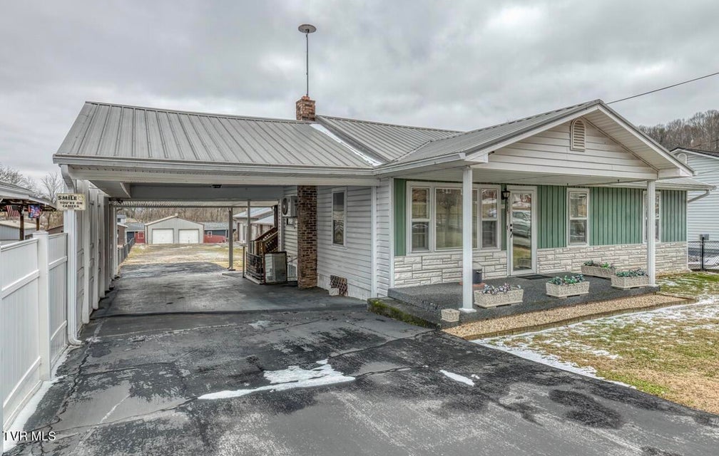 Photo #34: 3117 Blackburn Avenue