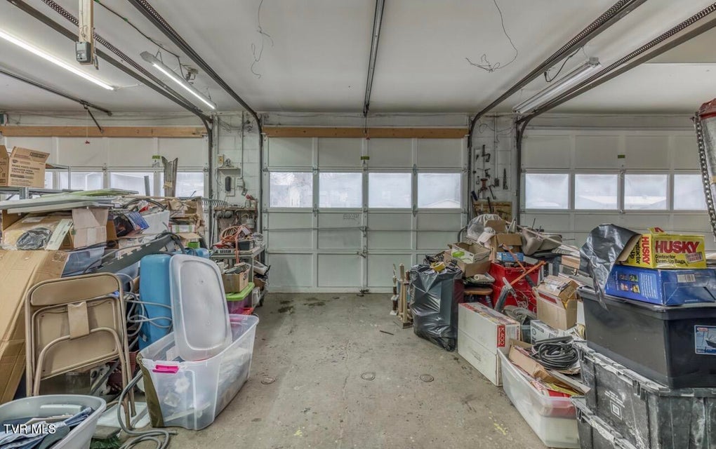 Photo #45: 3117 Blackburn Avenue