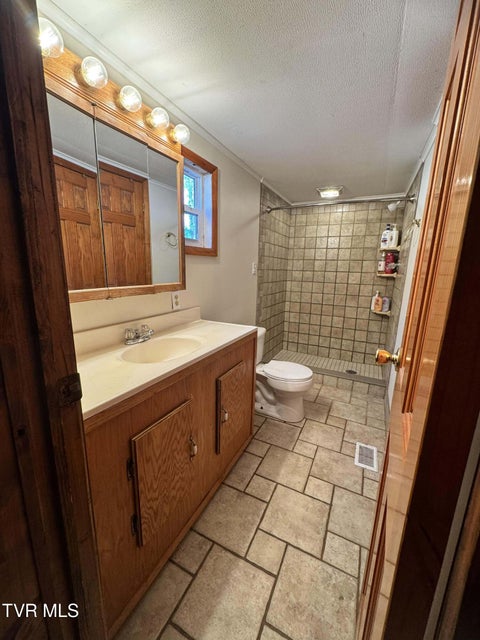 Photo #32: 138 Reynolds Drive