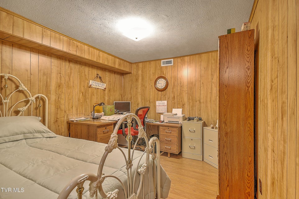 Photo #30: 215 Taylor Road