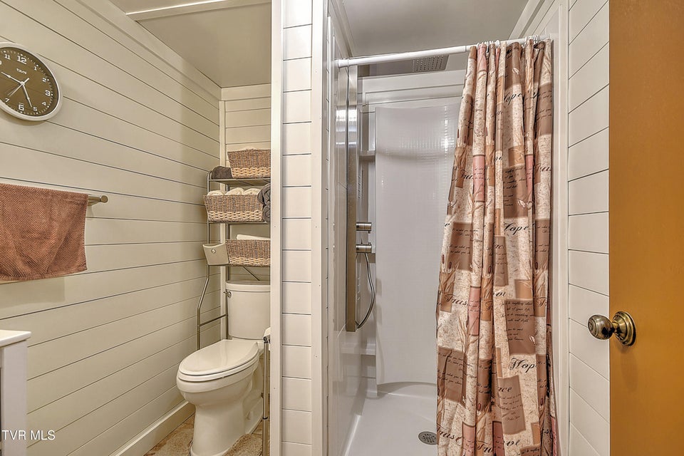 Photo #23: 215 Taylor Road