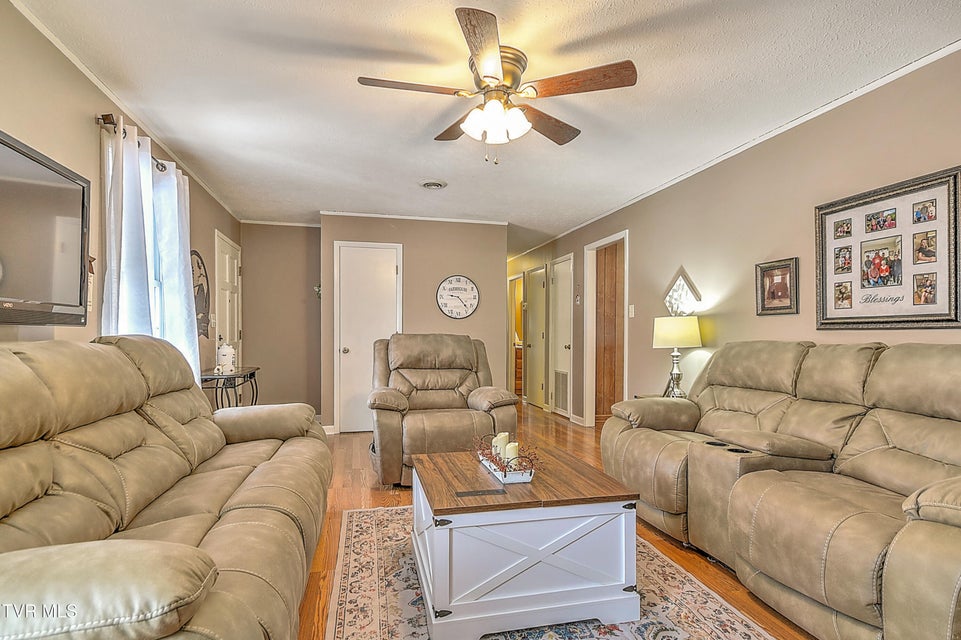 Photo #4: 215 Taylor Road