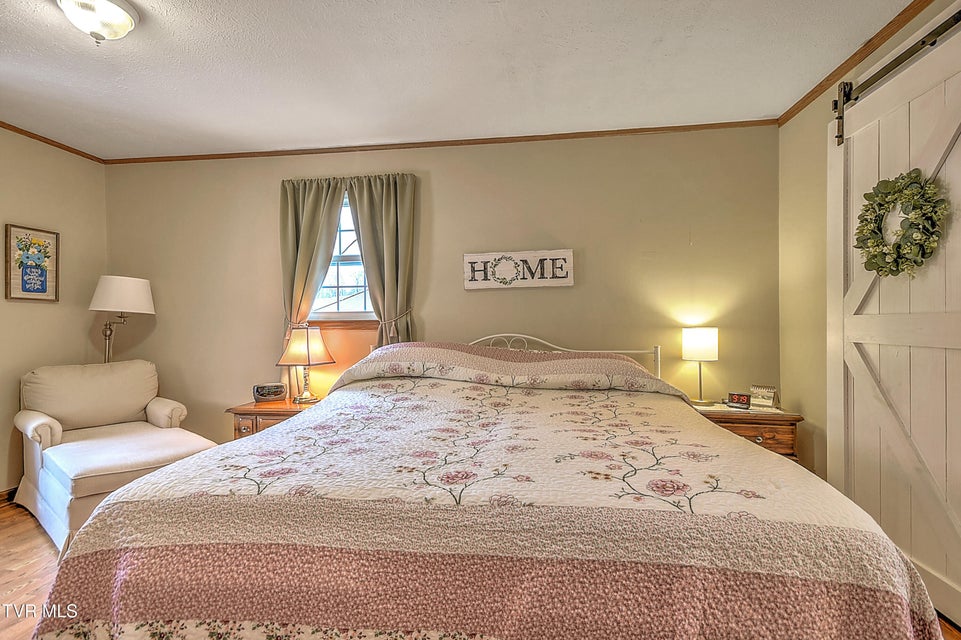 Photo #17: 215 Taylor Road