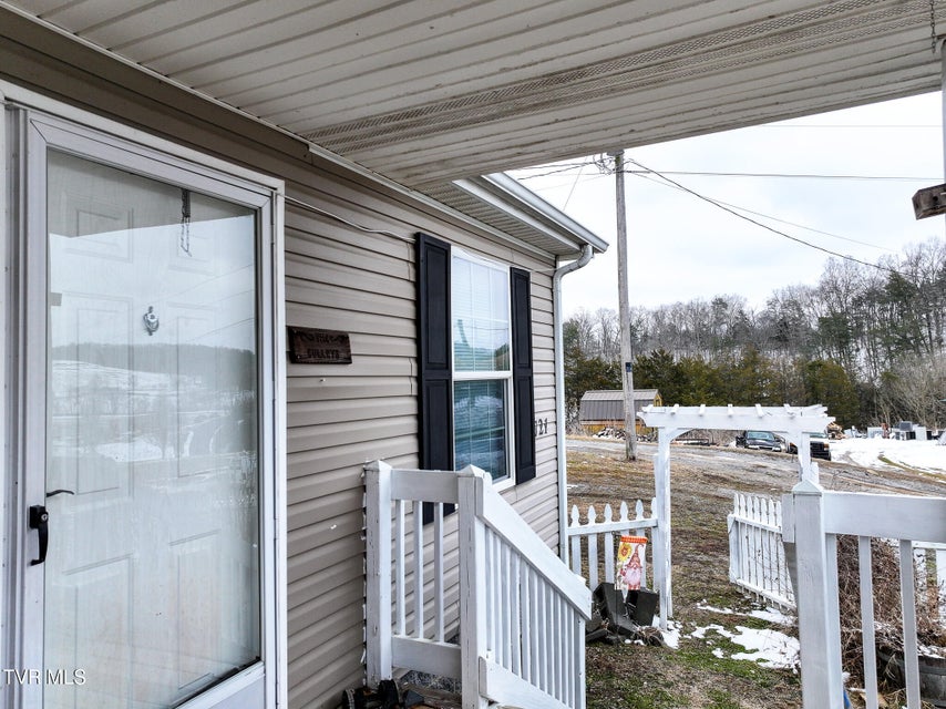 Photo #34: 721 Old Midway Road