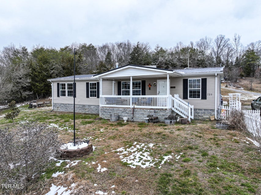 Photo #32: 721 Old Midway Road