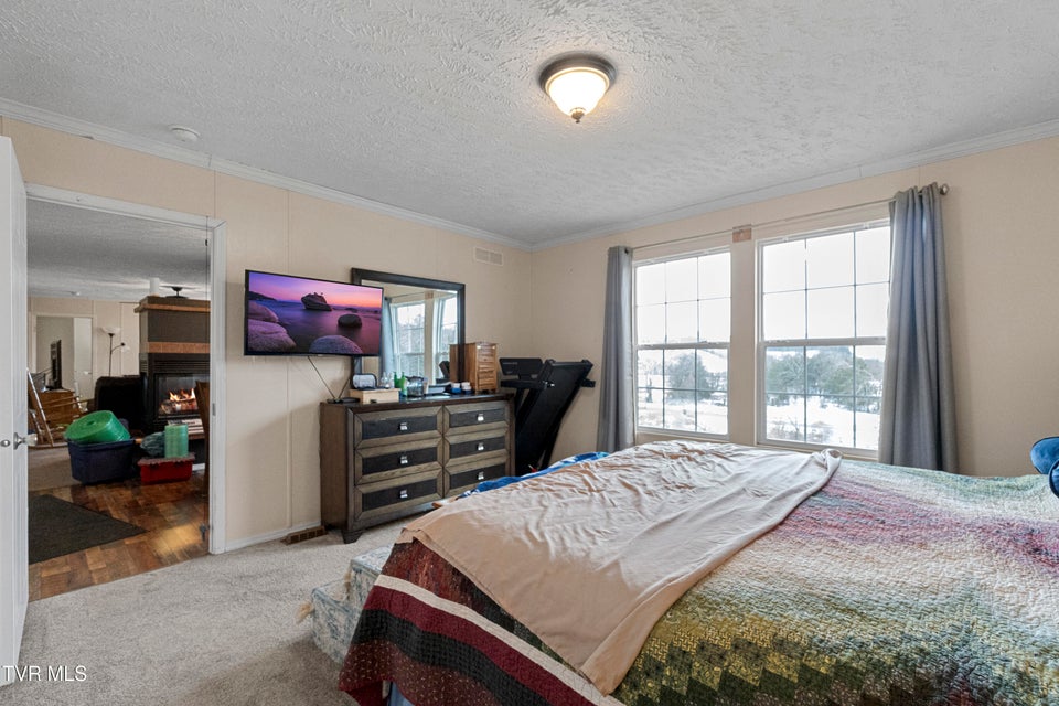 Photo #22: 721 Old Midway Road