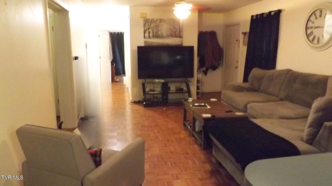 Photo #12: 140 Harvest Road