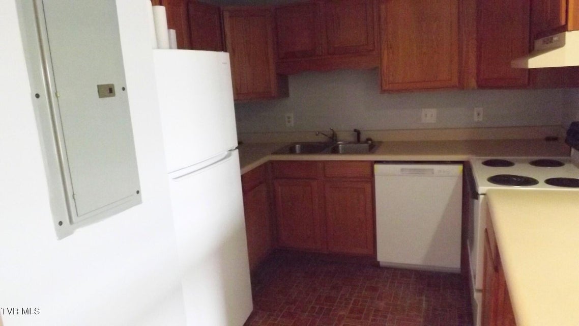 Photo #17: 140 Harvest Road