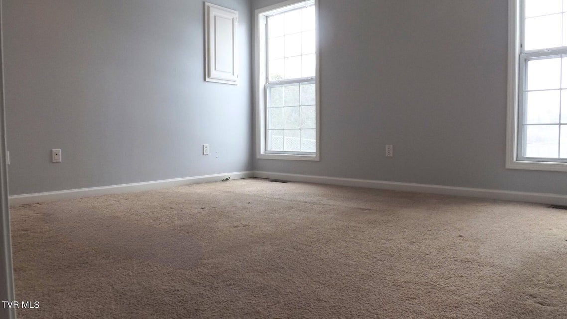 Photo #7: 140 Harvest Road