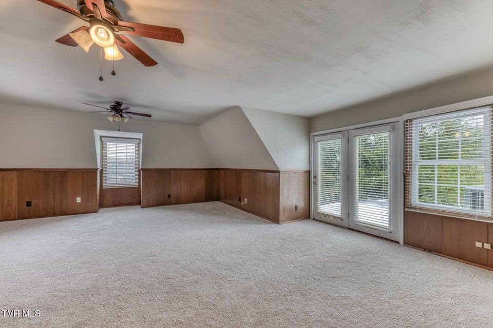 Photo #31: 605 Hillrise Boulevard