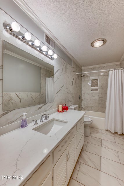 Photo #23: 305 Overbrook Drive