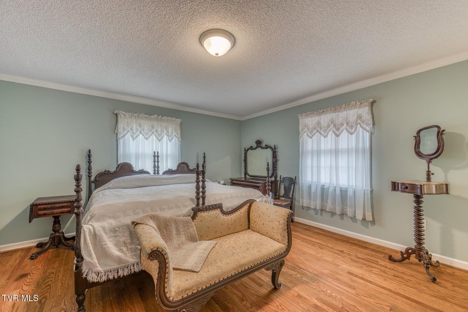 Photo #24: 305 Overbrook Drive