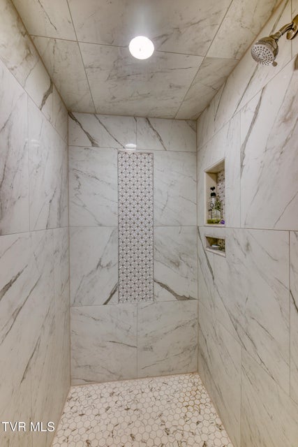 Photo #27: 305 Overbrook Drive