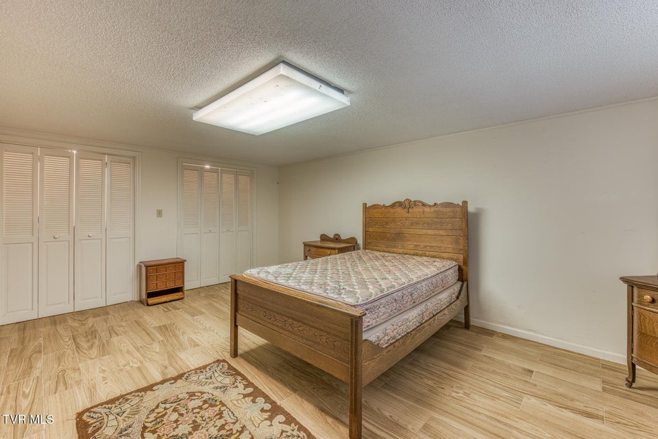 Photo #38: 305 Overbrook Drive