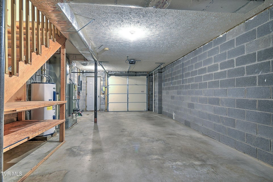 Photo #24: 570 Beaverview Drive