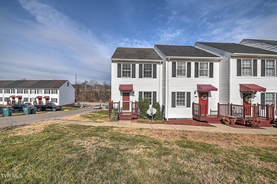 Photo #26: 570 Beaverview Drive