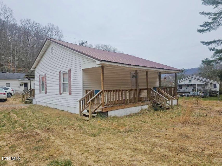 Photo #12: 726 Birch Street