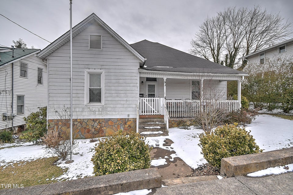 Photo #3: 1605 Mary Street