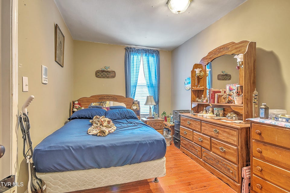 Photo #14: 1605 Mary Street