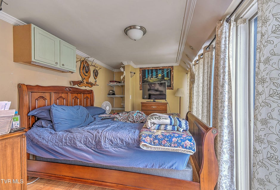 Photo #17: 1605 Mary Street