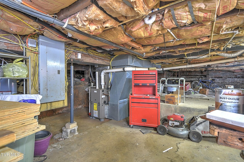 Photo #21: 1605 Mary Street