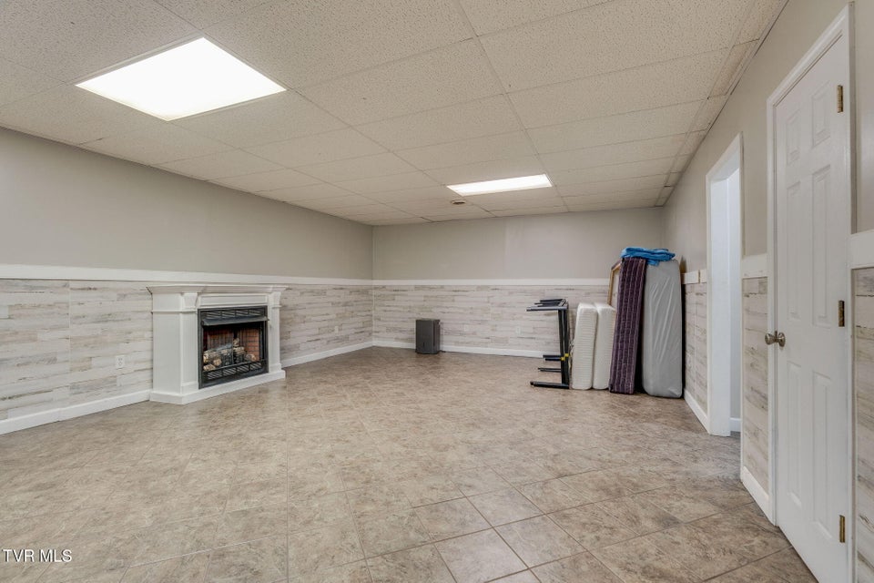 Photo #24: 135 Riders Drive