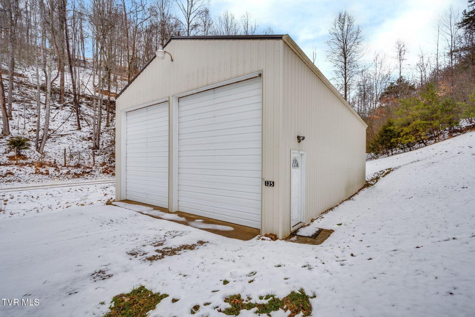 Photo #34: 135 Riders Drive