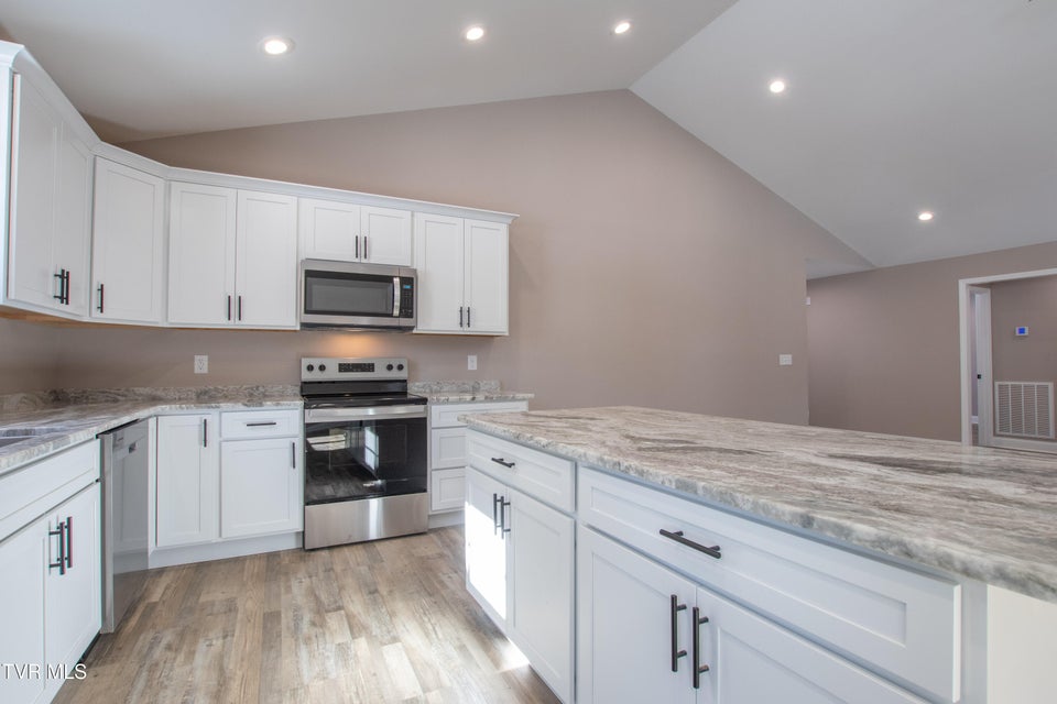 Photo #11: 17140 Sedona Drive