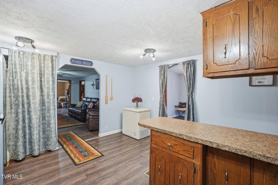 Photo #6: 430 Arrowhead Drive