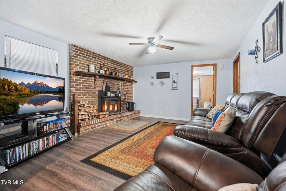 Photo #9: 430 Arrowhead Drive