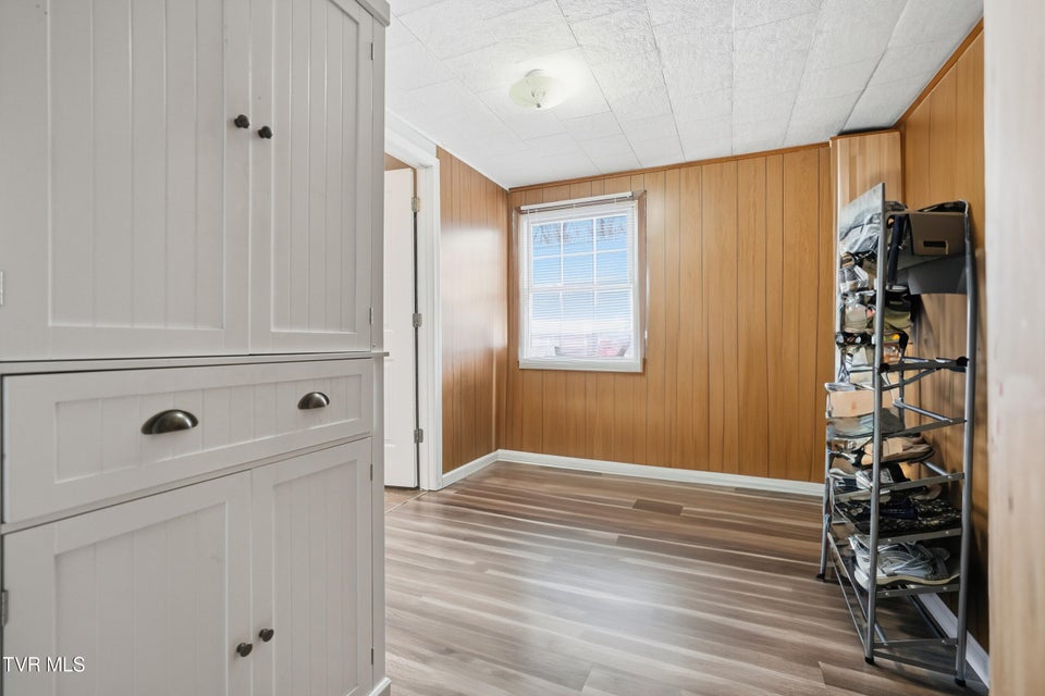 Photo #16: 430 Arrowhead Drive