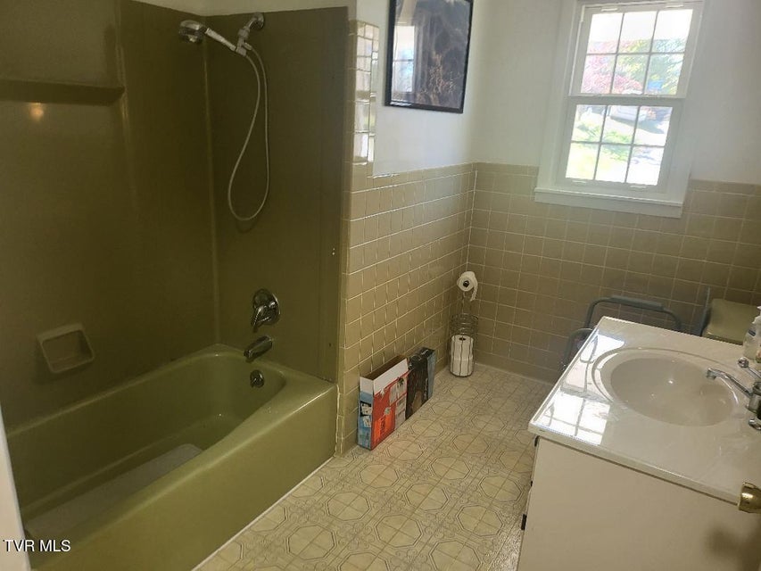 Photo #11: 135 Unaka Subdivision Road