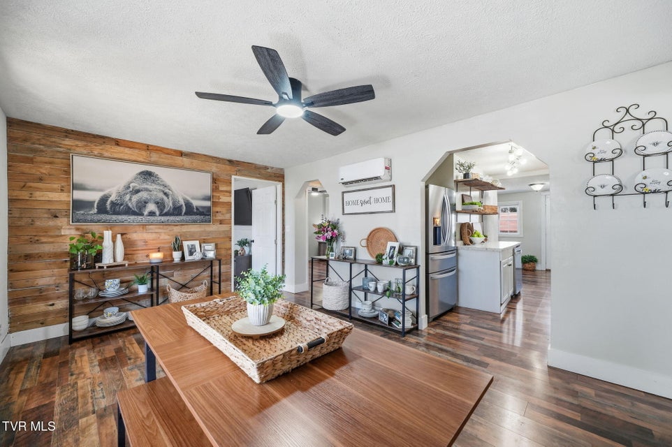 Photo #4: 502 Duke Street