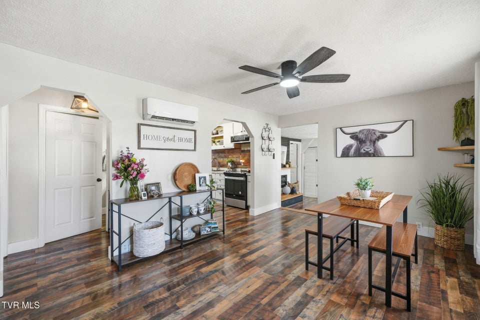 Photo #6: 502 Duke Street