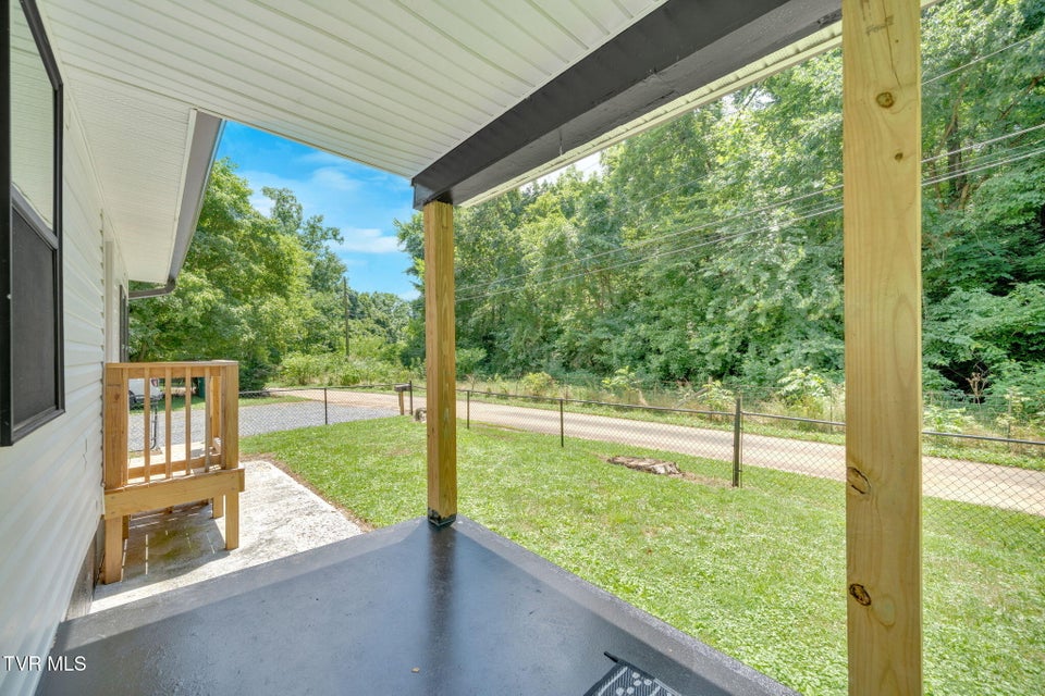 Photo #35: 108 Canter Road