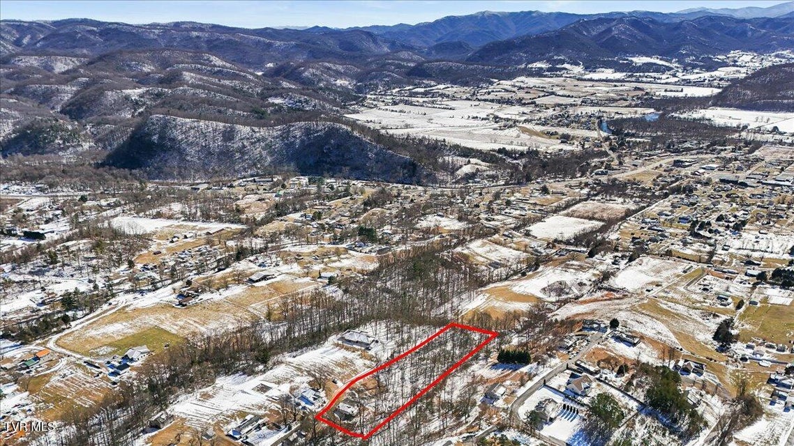 Photo #43: 144 Zeb Grindstaff Road