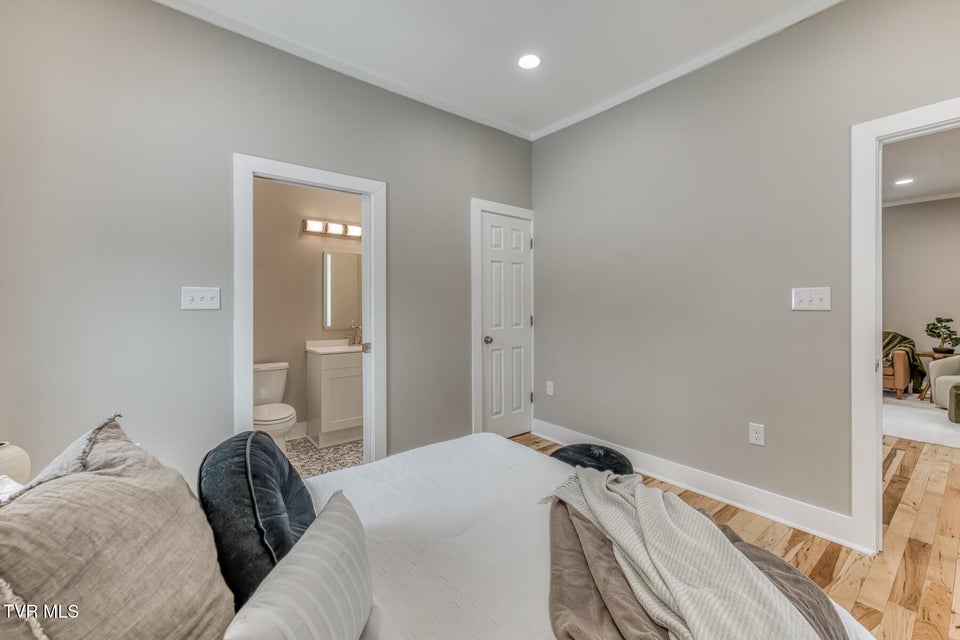 Photo #14: 330 Church Street