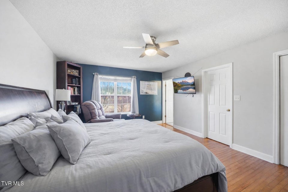 Photo #14: 807 Fain Avenue