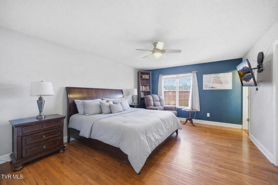 Photo #13: 807 Fain Avenue