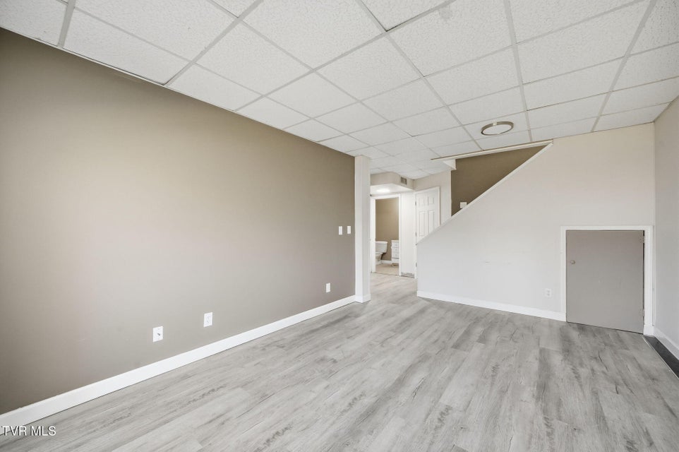 Photo #23: 807 Fain Avenue