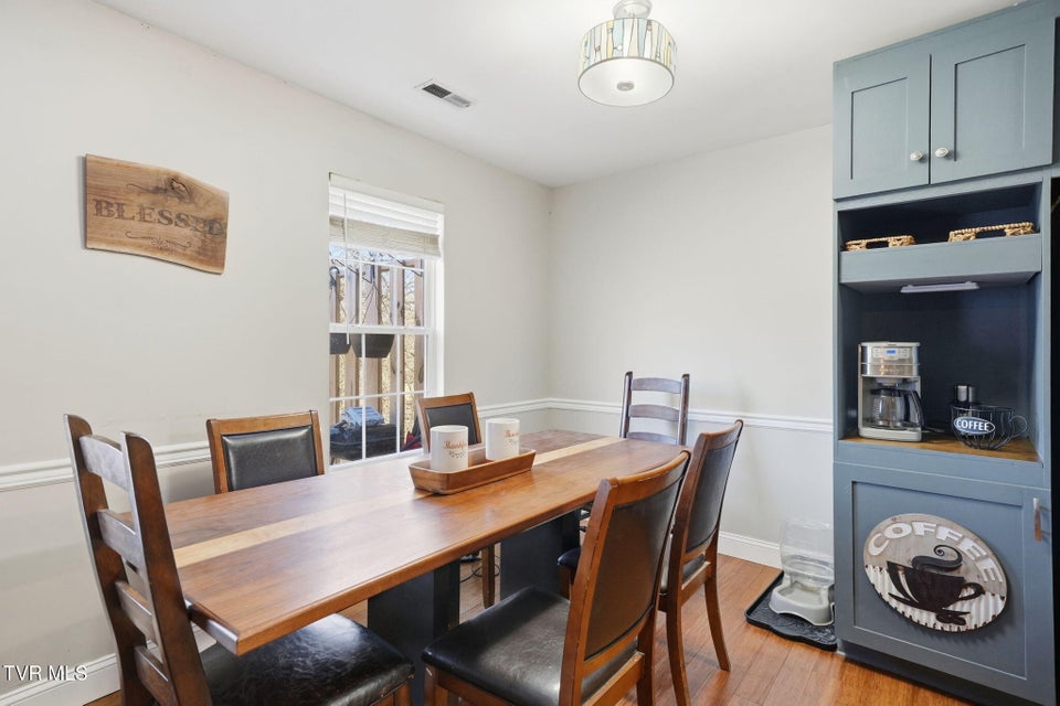 Photo #6: 807 Fain Avenue